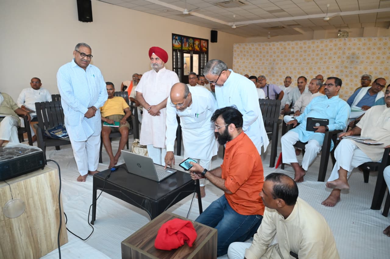 सेवा भारती की सेवा गतिविधियों पर आधारित वृत्तचित्र का लोकार्पण